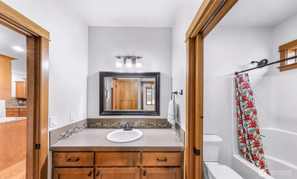 879 Bentgrass Way Lynden WA 98264