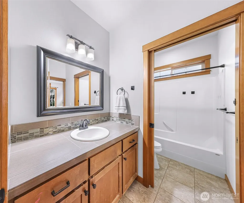 879 Bentgrass Way Lynden WA 98264