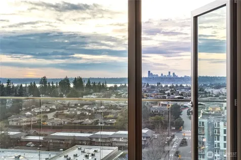 10232 NE 10th Street Bellevue WA 98004