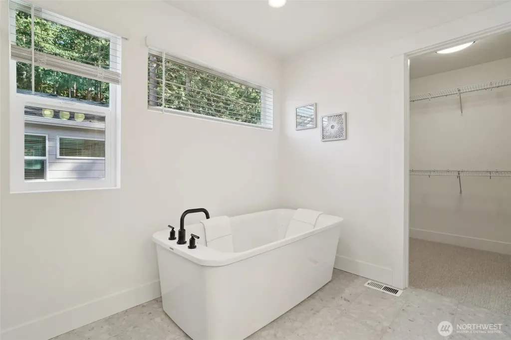 8014 222nd Street SW Edmonds WA 98026