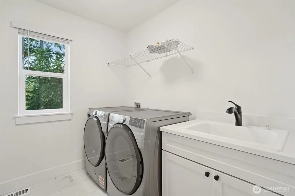 8014 222nd Street SW Edmonds WA 98026