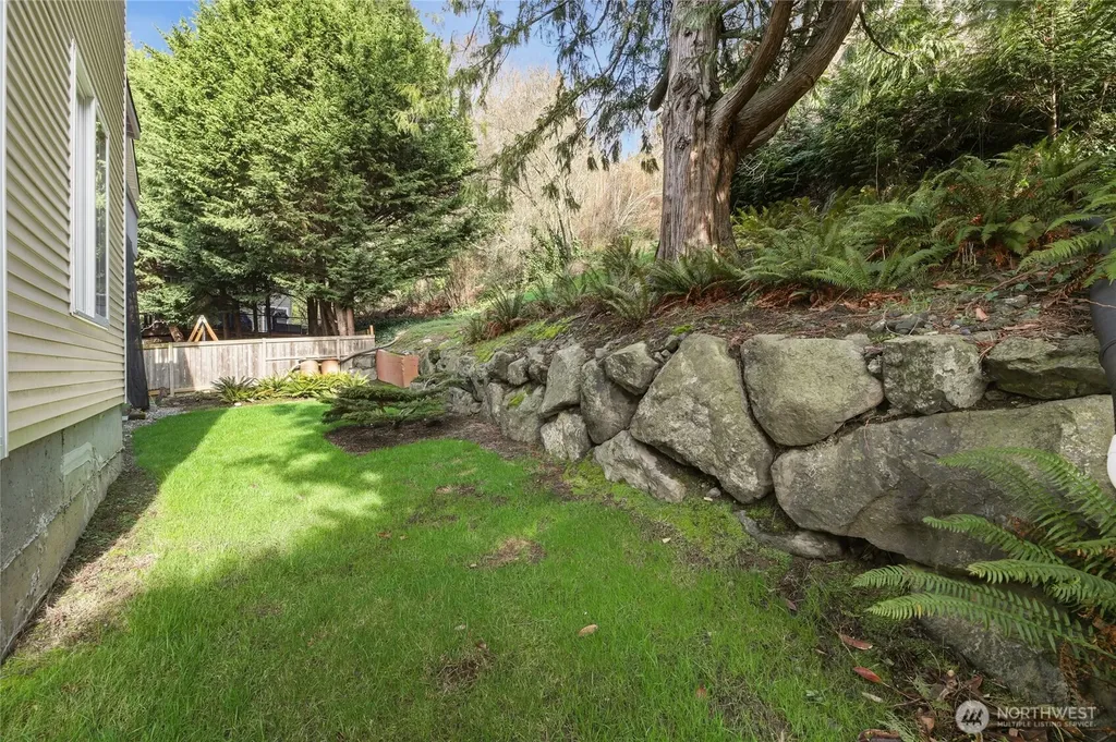 5064 Beach Drive SW Seattle WA 98136