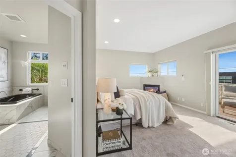 5064 Beach Drive SW Seattle WA 98136