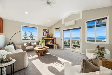 5064 Beach Drive SW Seattle WA 98136