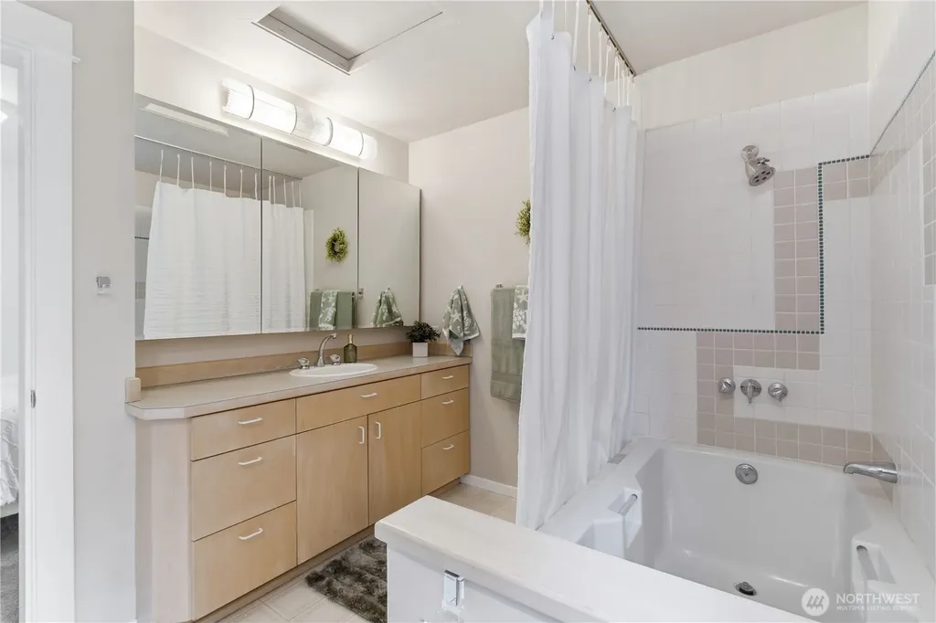 610 Tala Shore Drive Port Ludlow WA 98365
