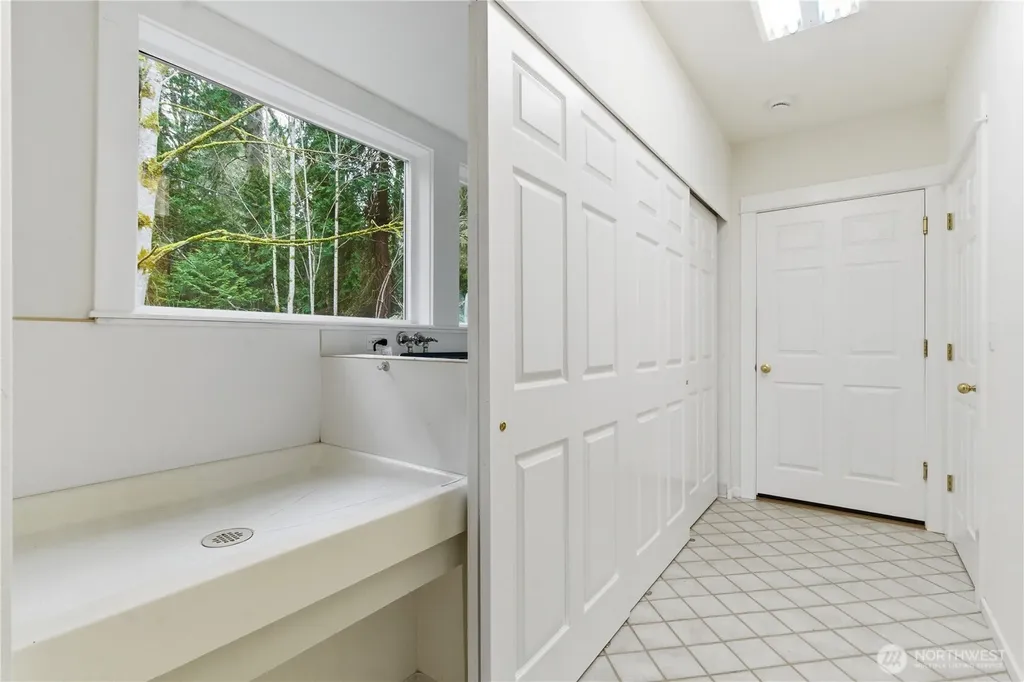 610 Tala Shore Drive Port Ludlow WA 98365