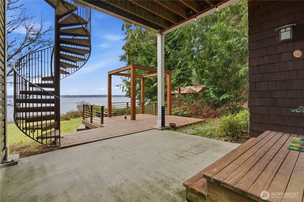610 Tala Shore Drive Port Ludlow WA 98365
