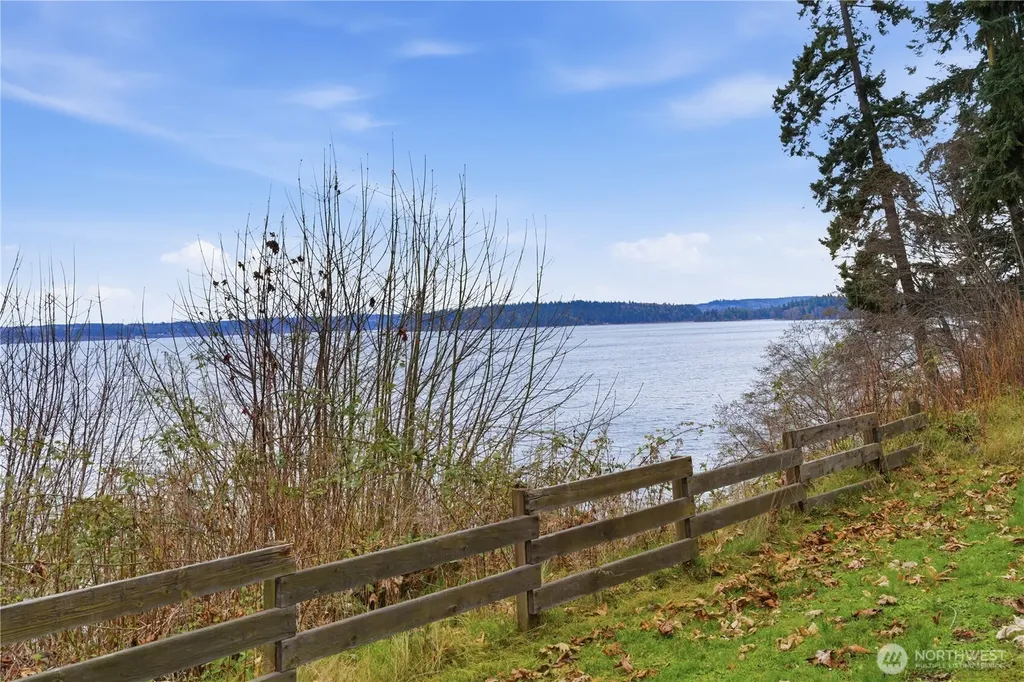 610 Tala Shore Drive Port Ludlow WA 98365