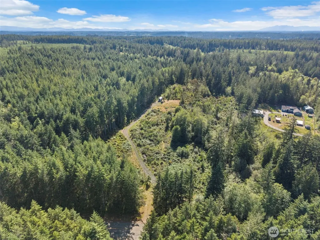 2561 E Harstine Island Road N Shelton WA 98584