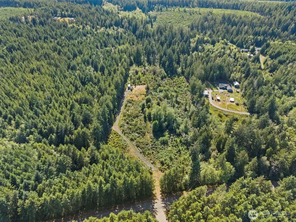 2561 E Harstine Island Road N Shelton WA 98584