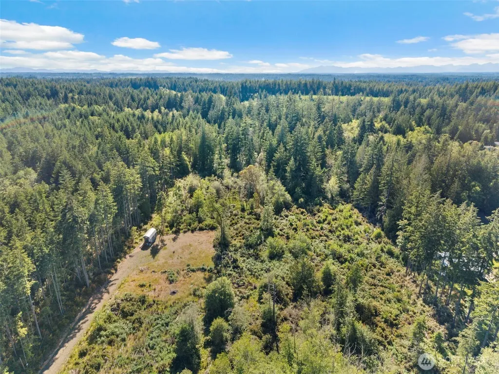 2561 E Harstine Island Road N Shelton WA 98584