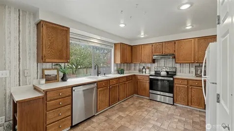 15016 SE 184th Street Renton WA 98058