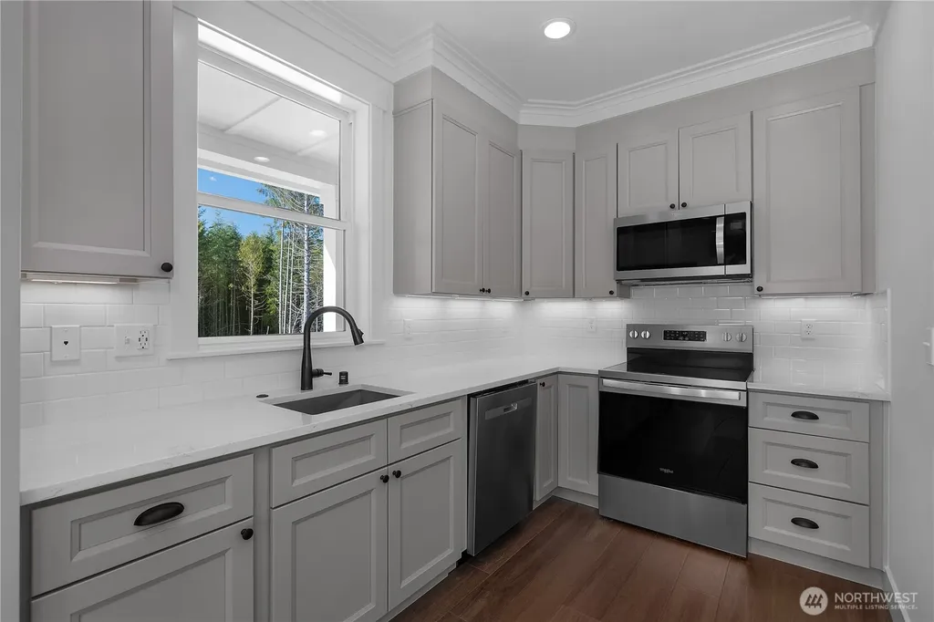 4 Springboard Street Pacific Beach WA 98571