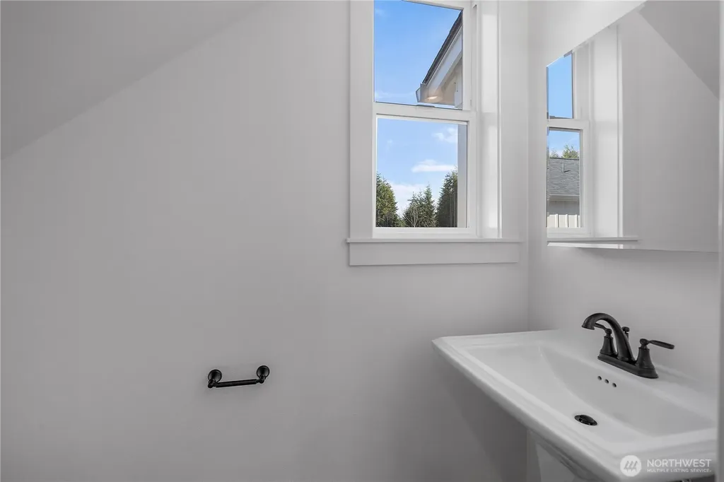 4 Springboard Street Pacific Beach WA 98571