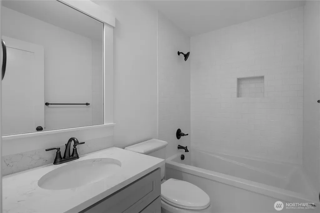 4 Springboard Street Pacific Beach WA 98571