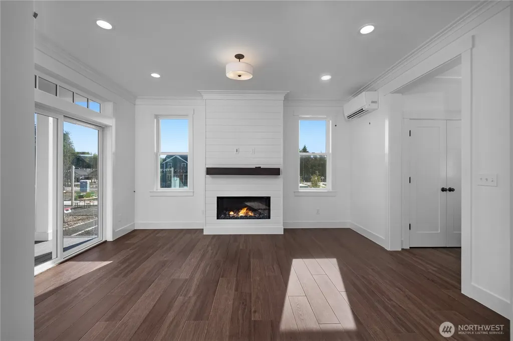 4 Springboard Street Pacific Beach WA 98571