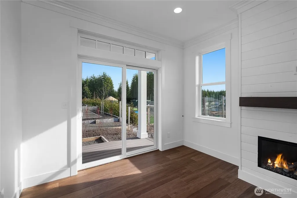 4 Springboard Street Pacific Beach WA 98571