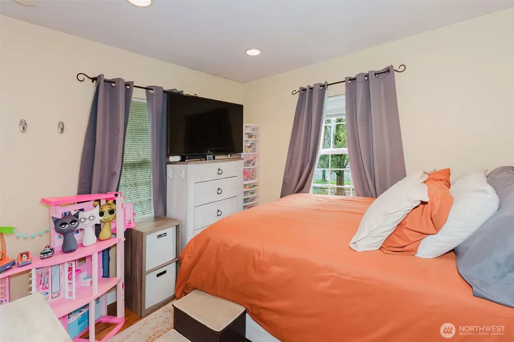 1342 N Montgomery Avenue Bremerton WA 98312