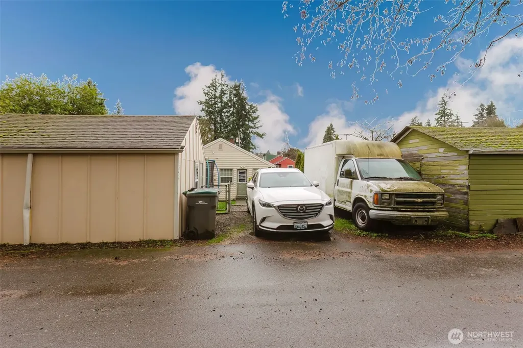 1342 N Montgomery Avenue Bremerton WA 98312