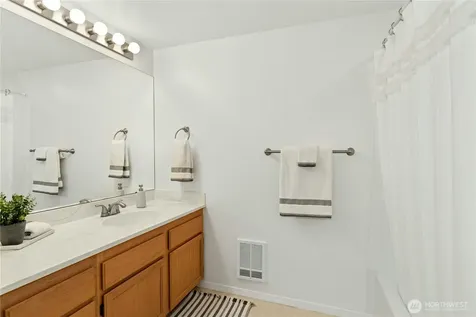 4081 224th Lane SE Issaquah WA 98029