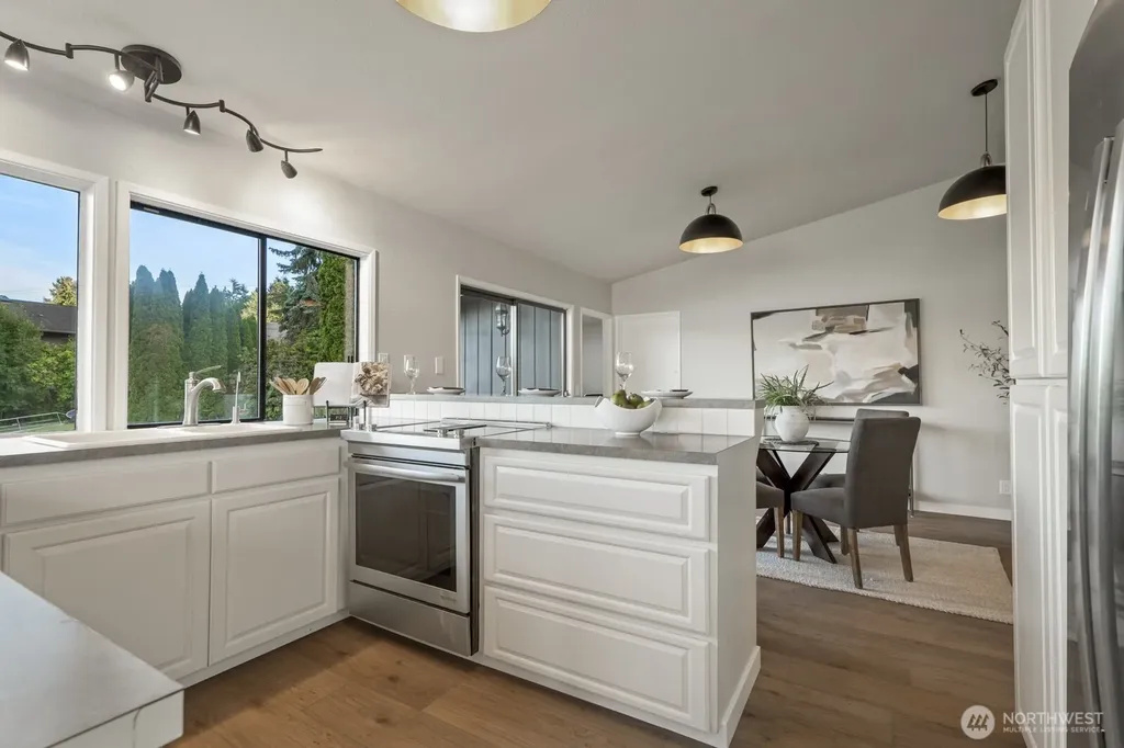 5110 NW Sammamish Road Issaquah WA 98027