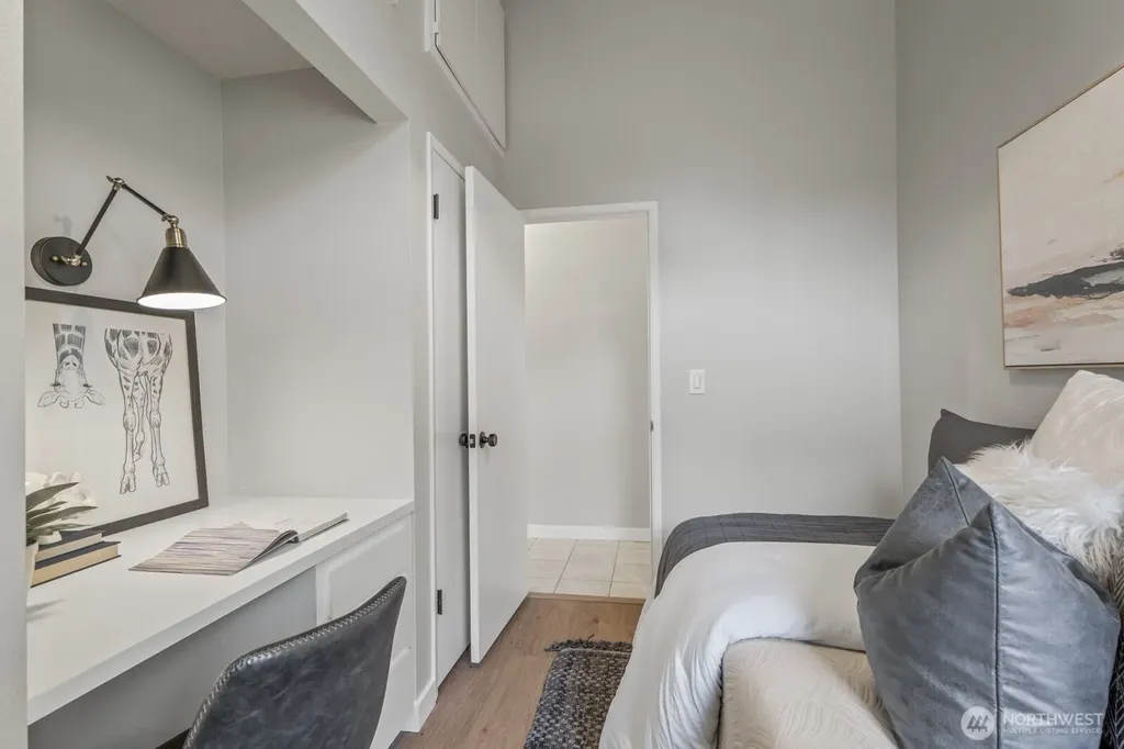 5110 NW Sammamish Road Issaquah WA 98027