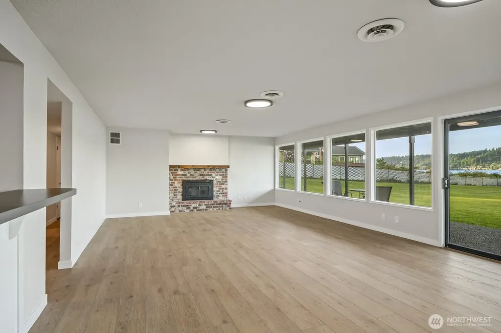 5110 NW Sammamish Road Issaquah WA 98027