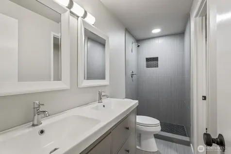 5110 NW Sammamish Road Issaquah WA 98027