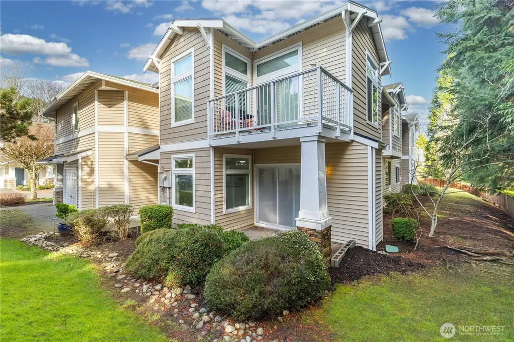 21920 42nd Avenue S Kent WA 98032