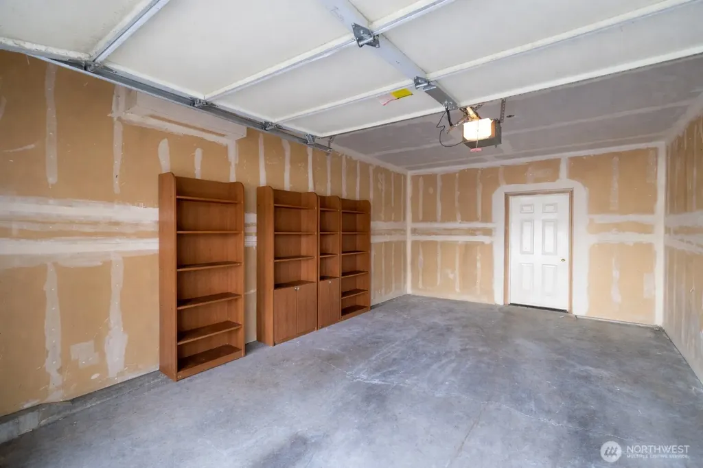 21920 42nd Avenue S Kent WA 98032