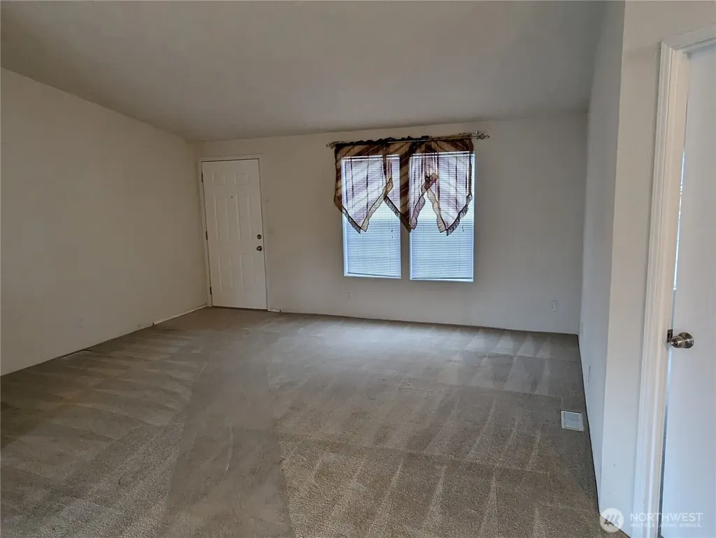 307 8th Street Sultan WA 98294
