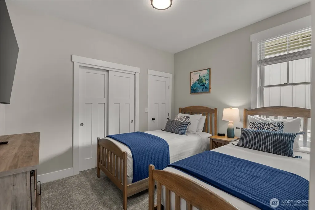37 Elk Creek Loop Pacific Beach WA 98571