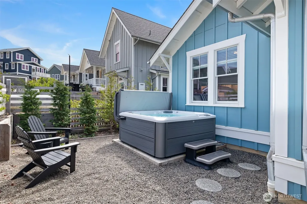37 Elk Creek Loop Pacific Beach WA 98571