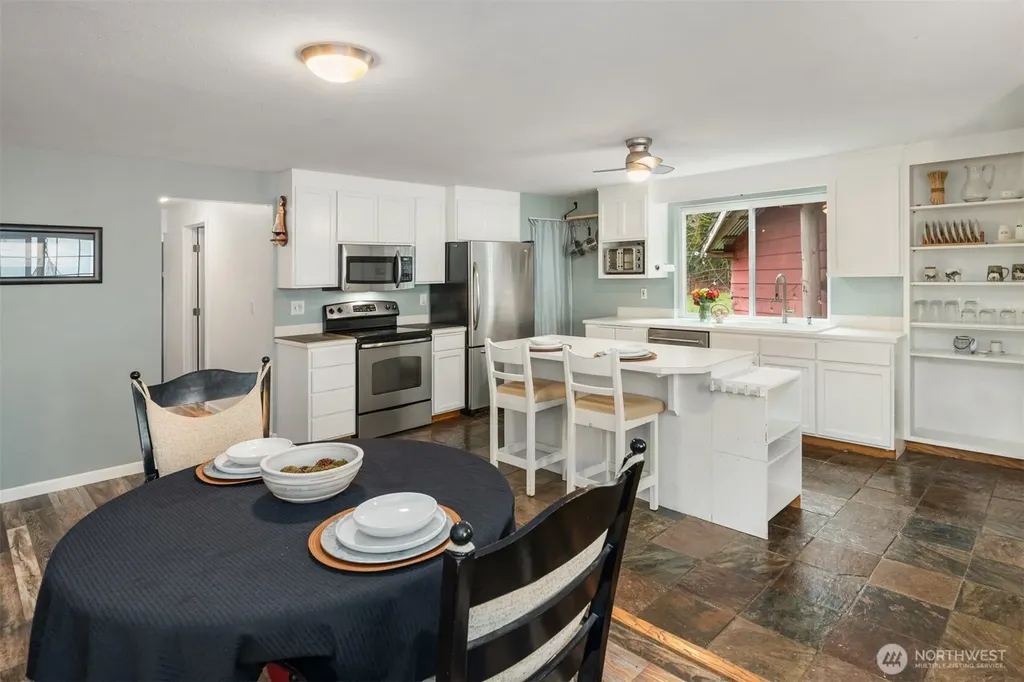 11807 322nd Avenue NE Duvall WA 98019