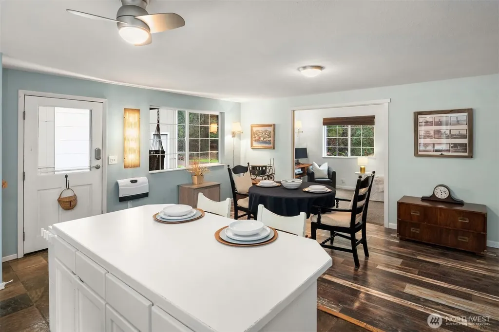 11807 322nd Avenue NE Duvall WA 98019