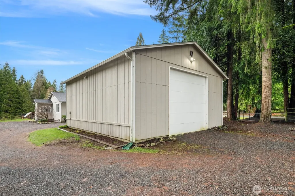 11807 322nd Avenue NE Duvall WA 98019