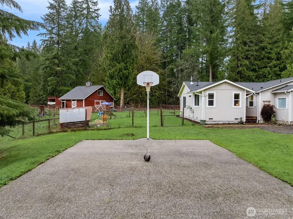 11807 322nd Avenue NE Duvall WA 98019