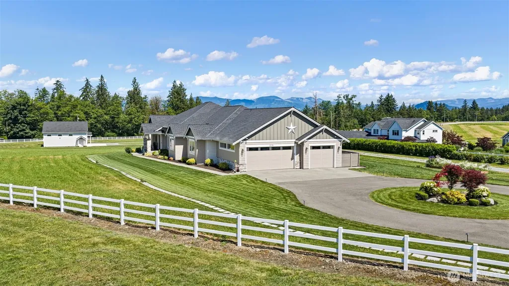 23715 70th Street E Buckley WA 98321