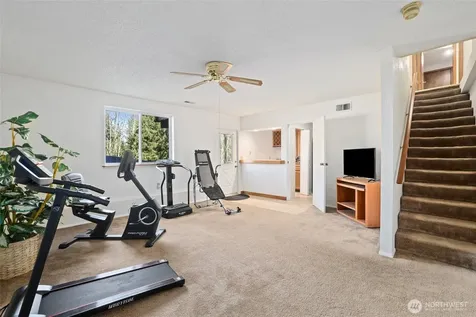 2201 33rd Avenue SE Puyallup WA 98374