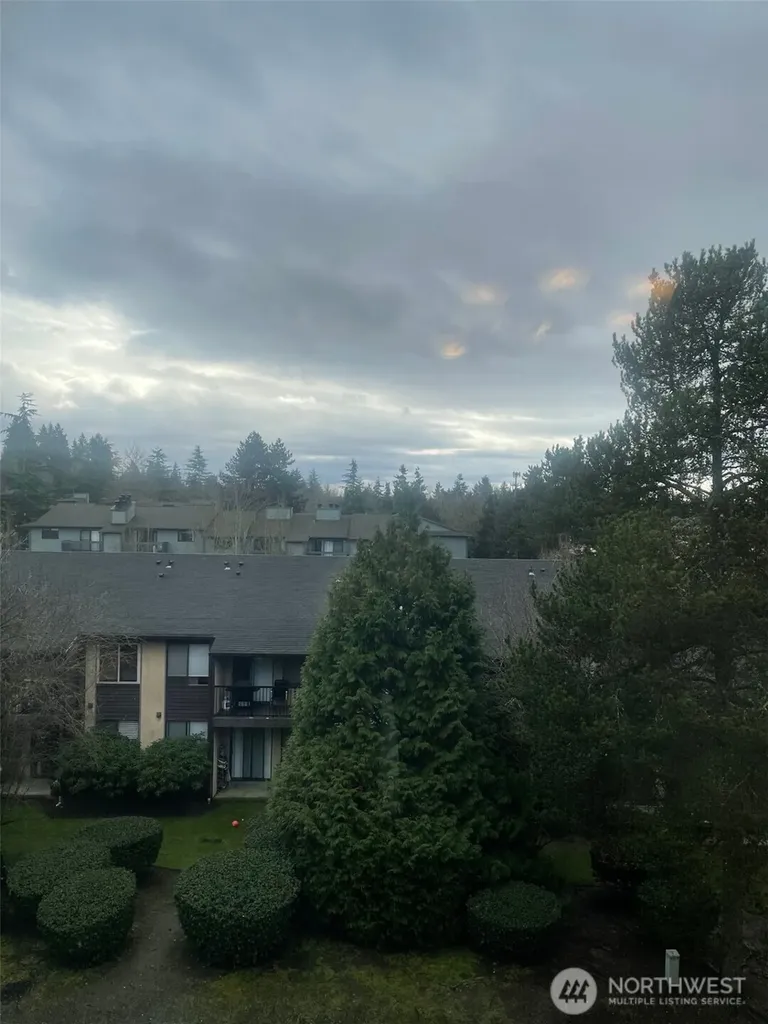 12611 NE 145th Place Kirkland WA 98034