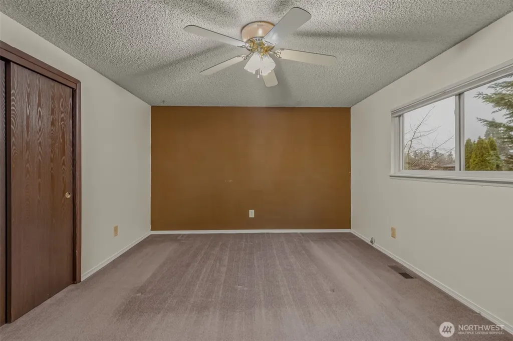 2207 Bremerton Avenue NE Renton WA 98059