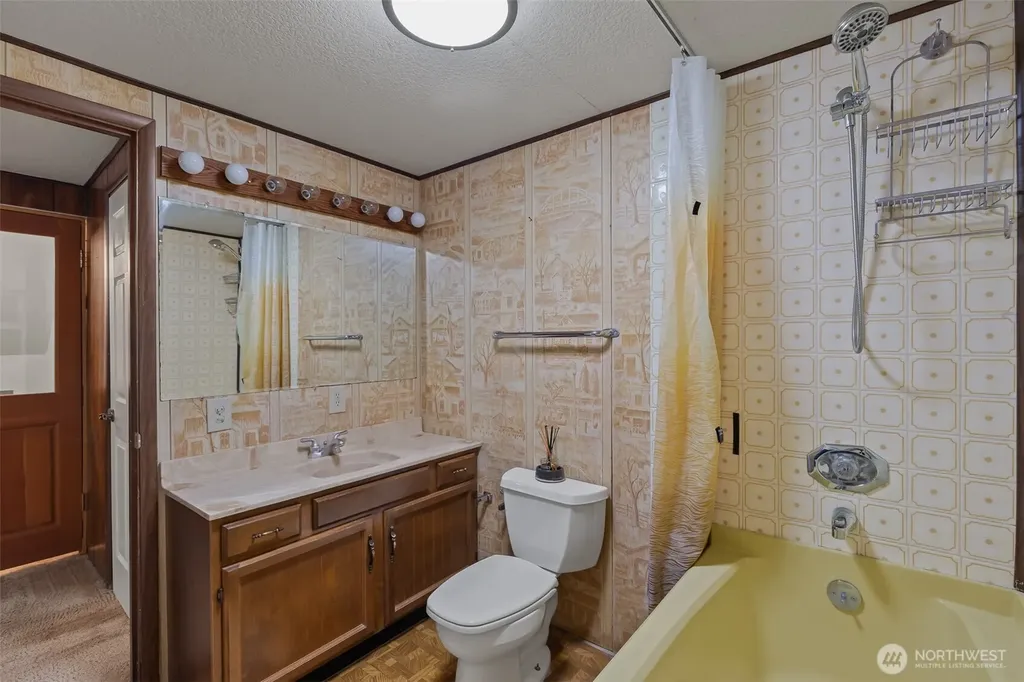 2207 Bremerton Avenue NE Renton WA 98059