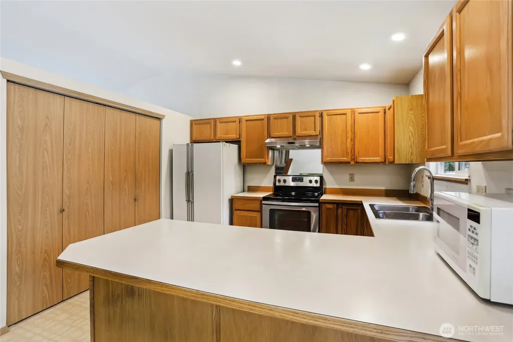 12515 NE 107th Place Kirkland WA 98033