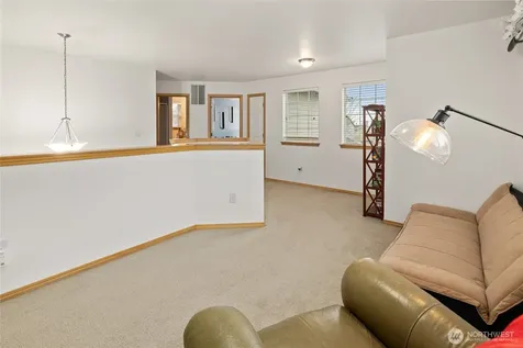 18135 72nd Avenue E Puyallup WA 98375