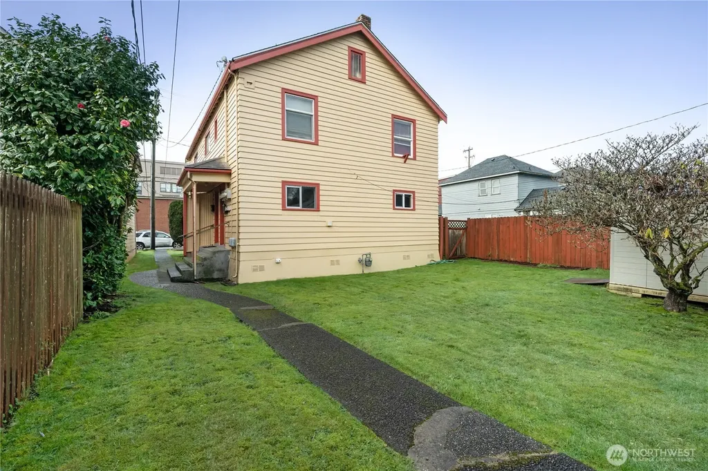 324 N F Street Aberdeen WA 98520
