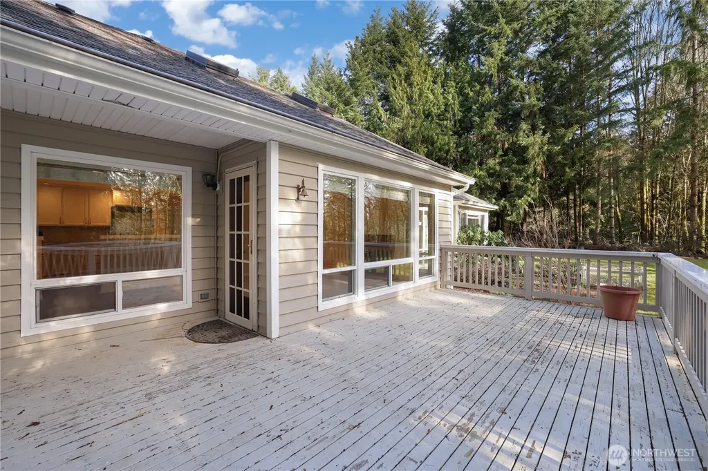 4642 SE Parsons Green Court Port Orchard WA 98367