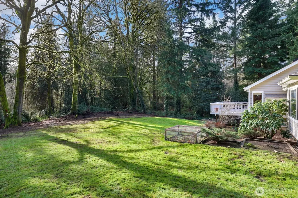 4642 SE Parsons Green Court Port Orchard WA 98367