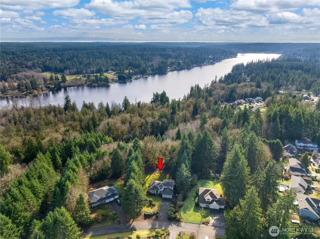 4642 SE Parsons Green Court Port Orchard WA 98367
