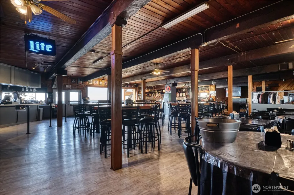 1334 Gulf Road Point Roberts WA 98281