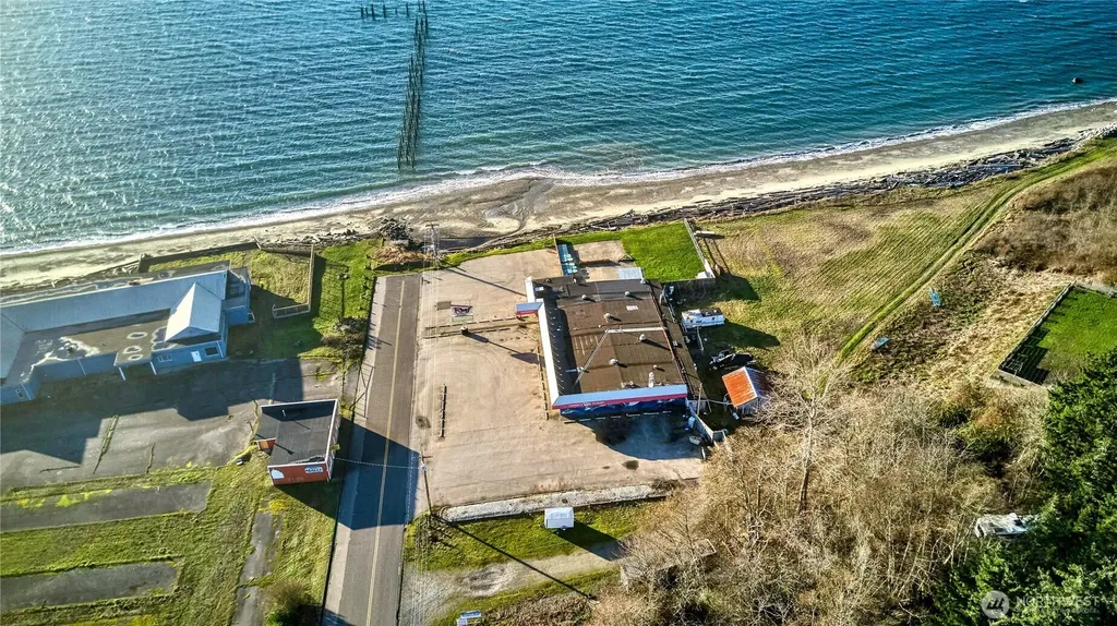 1334 Gulf Road Point Roberts WA 98281